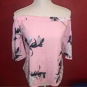 Women’s pink floral off shoulder top zips in back size small new